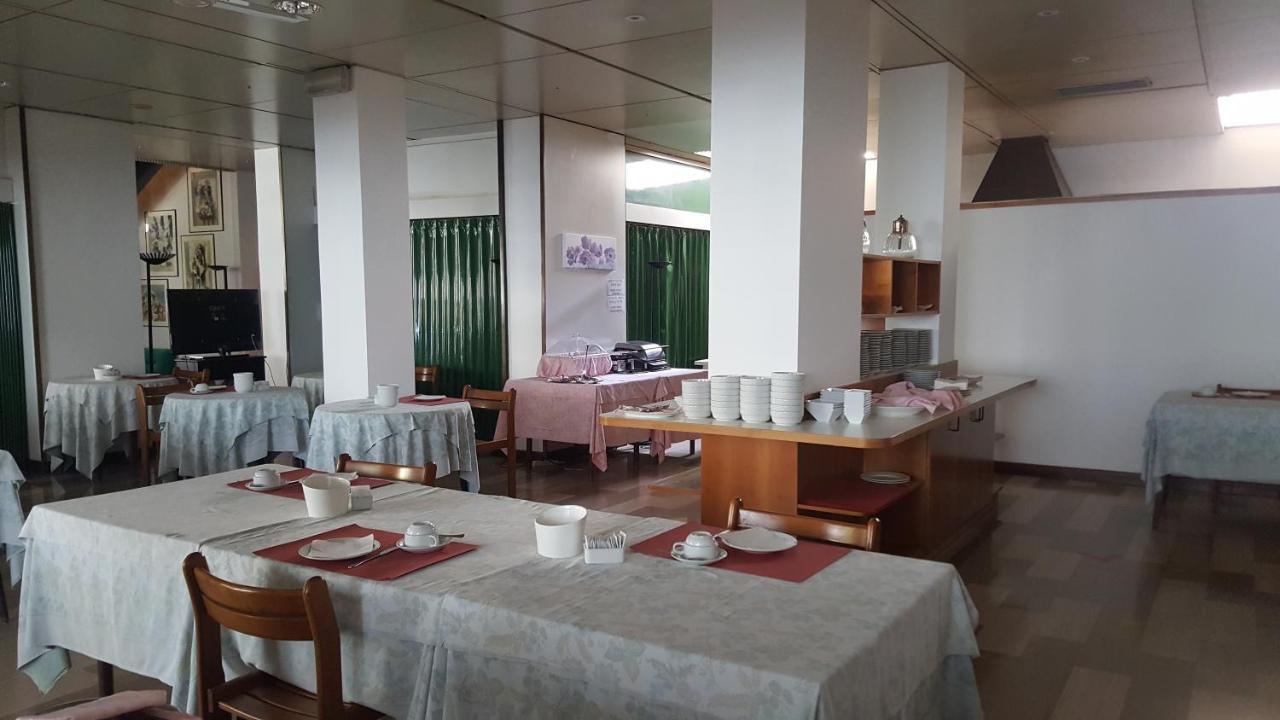 Hotel Cristallo Удине Экстерьер фото