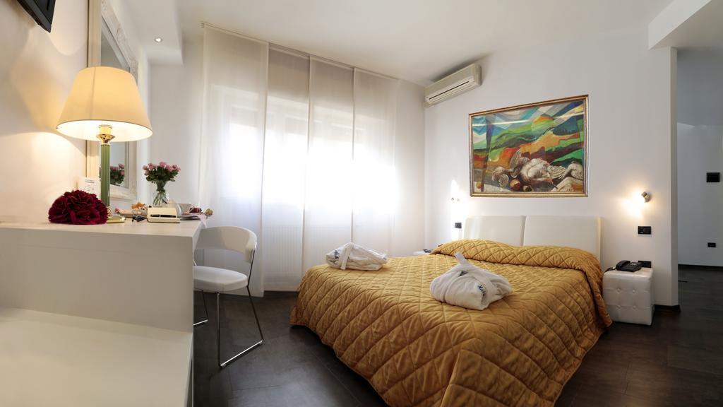 Hotel Cristallo Удине Экстерьер фото